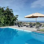 Capogrecale - Piscina Riscaldata Piedimonte Etneo