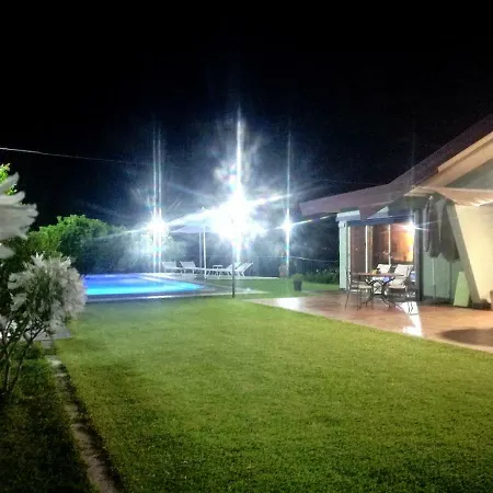 Capogrecale - Piscina Riscaldata Piedimonte Etneo